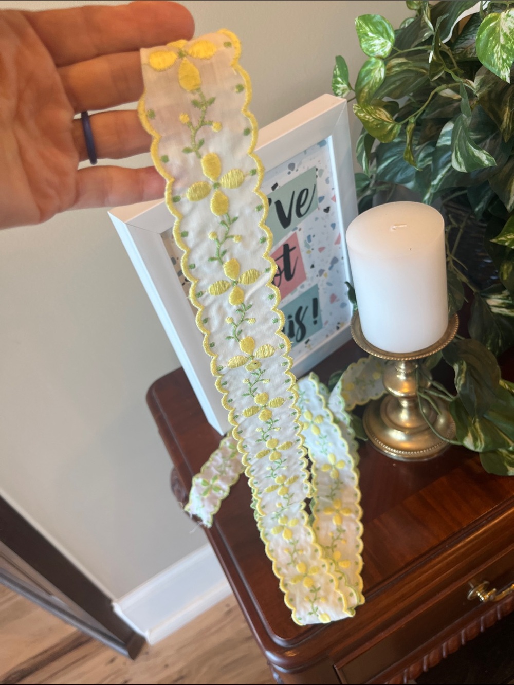 Vintage Fascinating Trims Yellow Embroidered Floral Scallop Trim